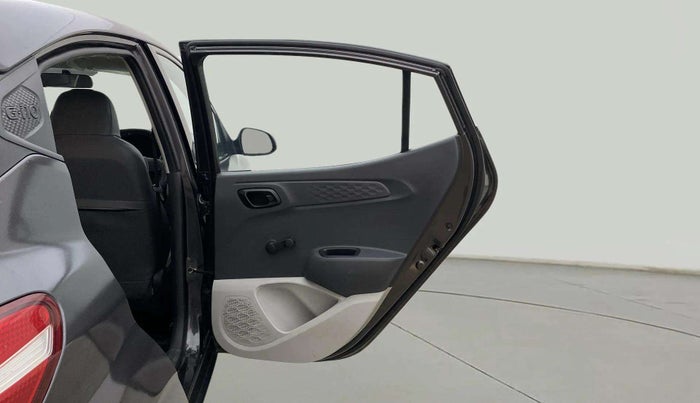 2022 Hyundai GRAND I10 NIOS ERA 1.2 KAPPA VTVT, Petrol, Manual, 32,708 km, RHS Rear Door