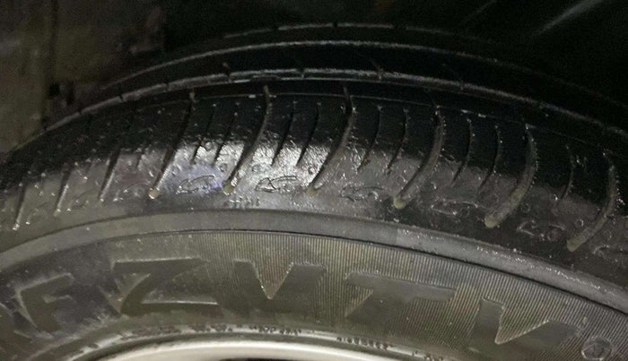 2019 Honda Amaze 1.2L I-VTEC VX CVT, CNG, Automatic, 41,248 km, Right Rear Tyre Tread