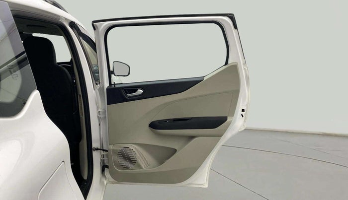 2020 Renault TRIBER RXZ AMT, Petrol, Automatic, 15,381 km, RHS Rear Door