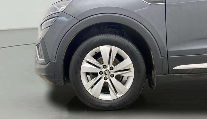 2022 Skoda KUSHAQ AMBITION 1.0L TSI MT, Petrol, Manual, 17,164 km, Left Front Tyre Tread