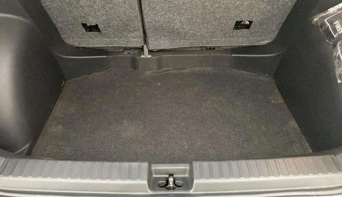 2022 Skoda KUSHAQ AMBITION 1.0L TSI MT, Petrol, Manual, 17,164 km, Boot Inside