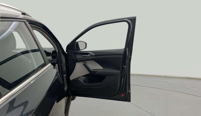 2022 Skoda KUSHAQ AMBITION 1.0L TSI MT, Petrol, Manual, 17,164 km, RHS Front Door