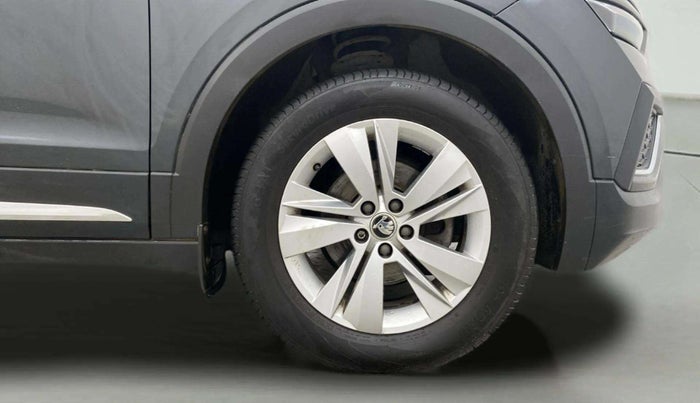 2022 Skoda KUSHAQ AMBITION 1.0L TSI MT, Petrol, Manual, 17,164 km, Right Front Wheel