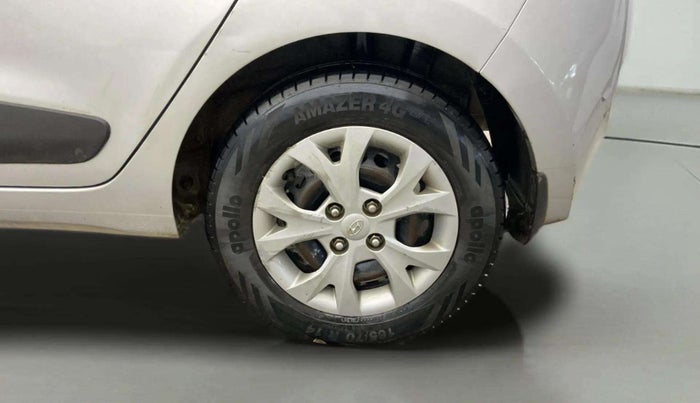 2016 Hyundai Grand i10 SPORTZ 1.2 KAPPA VTVT, CNG, Manual, 87,119 km, Left Rear Wheel