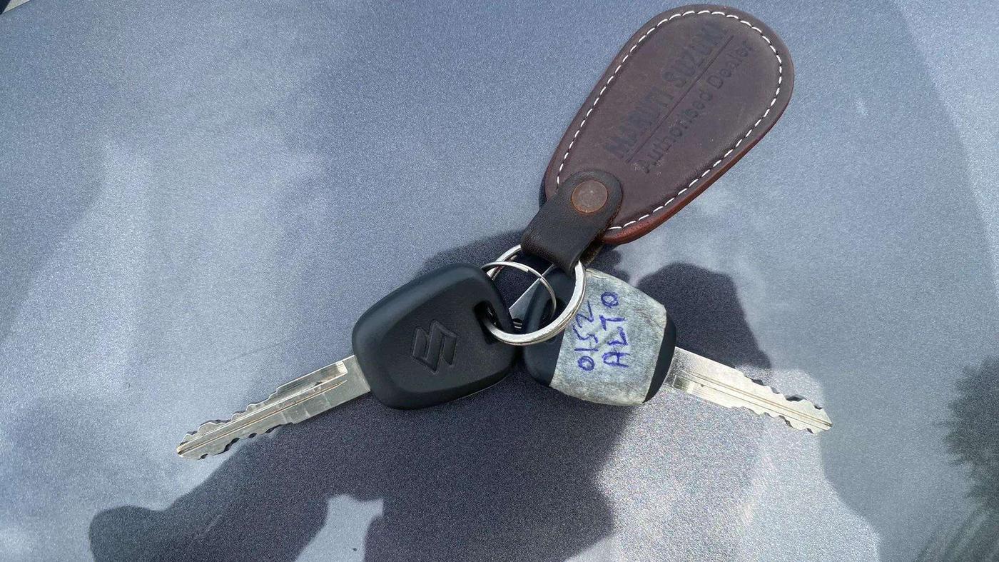 2024 Maruti Alto K10 VXI AMT, Petrol, Automatic, 10,447 km, Key Close Up