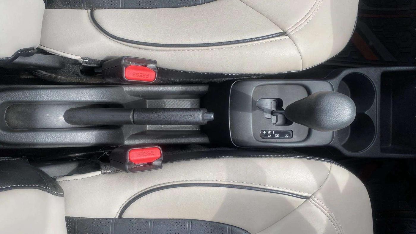 2024 Maruti Alto K10 VXI AMT, Petrol, Automatic, 10,447 km, Gear Lever