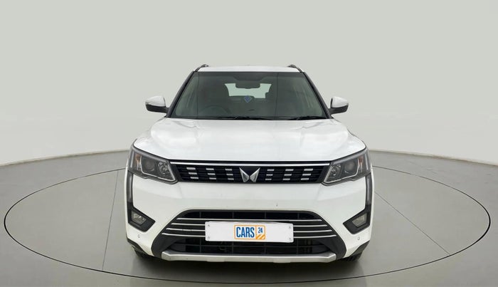 2023 Mahindra XUV300 W8 (O) 1.2 PETROL, Petrol, Manual, 11,729 km, Front