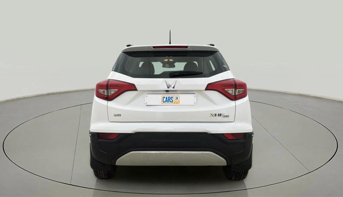 2023 Mahindra XUV300 W8 (O) 1.2 PETROL, Petrol, Manual, 11,729 km, Back/Rear