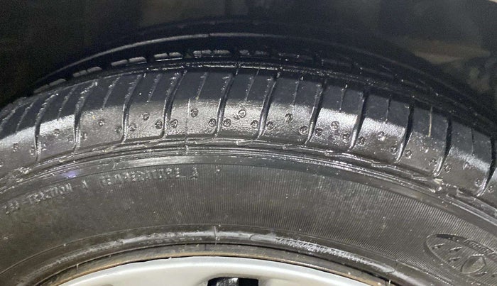 2014 Honda Mobilio 1.5L I-VTEC S, Petrol, Manual, 40,886 km, Right Front Tyre Tread