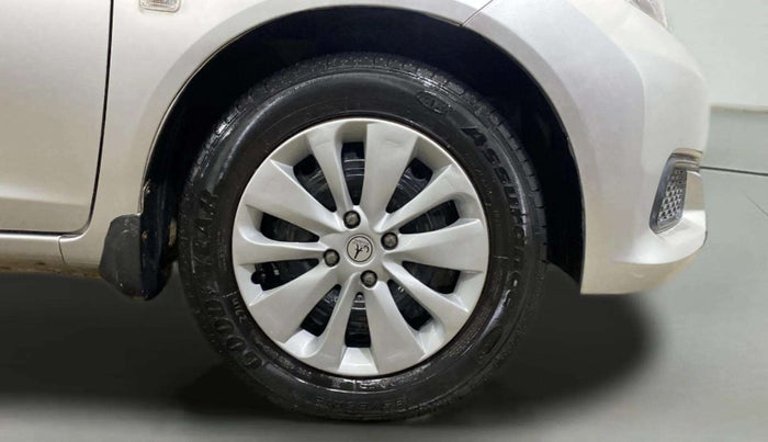 2014 Honda Mobilio 1.5L I-VTEC S, Petrol, Manual, 40,886 km, Right Front Wheel