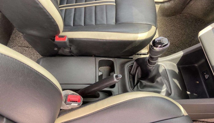 2019 Renault TRIBER RXT, Petrol, Manual, 64,704 km, Gear Lever