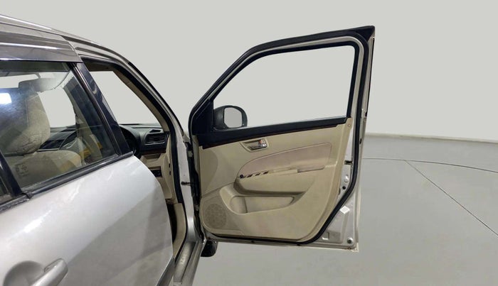 2013 Maruti Swift Dzire VXI, Petrol, Manual, 1,12,077 km, RHS Front Door