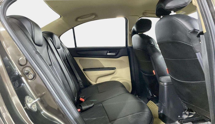 2020 Honda Amaze 1.2L I-VTEC VX, Petrol, Manual, 43,222 km, Right Side Rear Door Cabin
