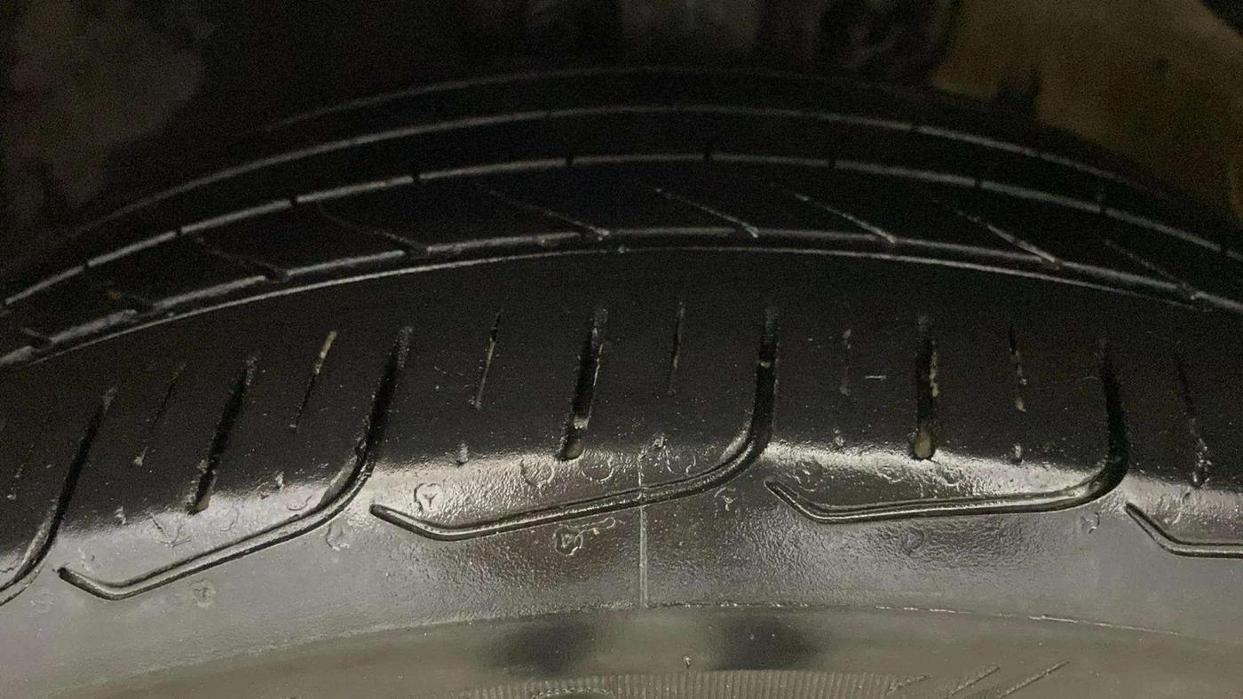 2019 Volkswagen Vento 1.2 TSI HIGHLINE PLUS AT, Petrol, Automatic, 48,130 km, Left Front Tyre Tread
