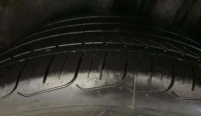 2019 Volkswagen Vento 1.2 TSI HIGHLINE PLUS AT, Petrol, Automatic, 48,130 km, Left Rear Tyre Tread