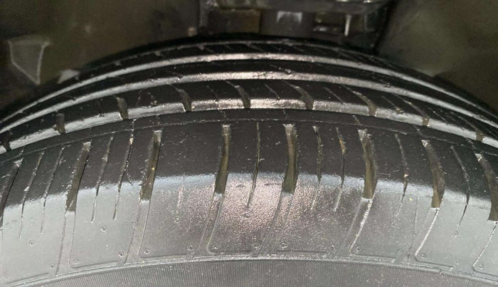 2020 Tata Harrier XT 2.0L KRYOTEC, Diesel, Manual, 50,636 km, Left Front Tyre Tread