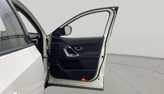 2020 Tata Harrier XT 2.0L KRYOTEC, Diesel, Manual, 50,636 km, RHS Front Door