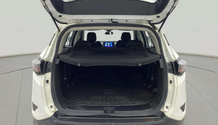 2020 Tata Harrier XT 2.0L KRYOTEC, Diesel, Manual, 50,636 km, Boot Inside
