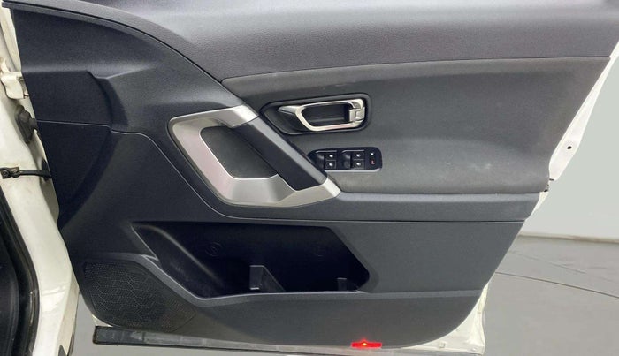 2020 Tata Harrier XT 2.0L KRYOTEC, Diesel, Manual, 50,636 km, Driver Side Door Panels Control