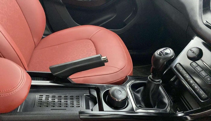 2023 Tata NEXON XZ PLUS LUX SUNROOF RED DARK PETROL, Petrol, Manual, 16,454 km, Gear Lever