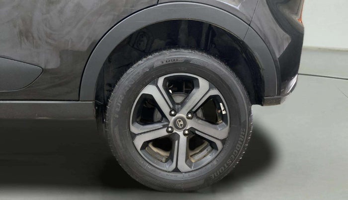 2023 Tata NEXON XZ PLUS LUX SUNROOF RED DARK PETROL, Petrol, Manual, 16,454 km, Left Rear Wheel