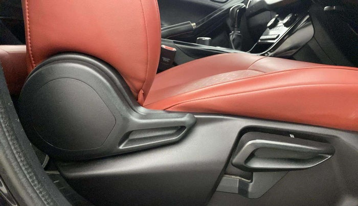 2023 Tata NEXON XZ PLUS LUX SUNROOF RED DARK PETROL, Petrol, Manual, 16,454 km, Driver Side Adjustment Panel