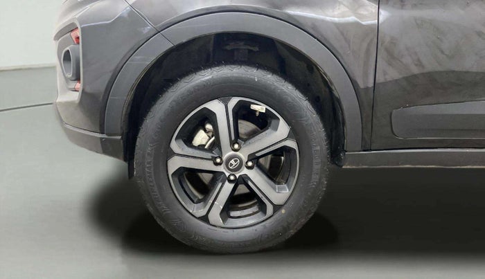 2023 Tata NEXON XZ PLUS LUX SUNROOF RED DARK PETROL, Petrol, Manual, 16,454 km, Left Front Wheel