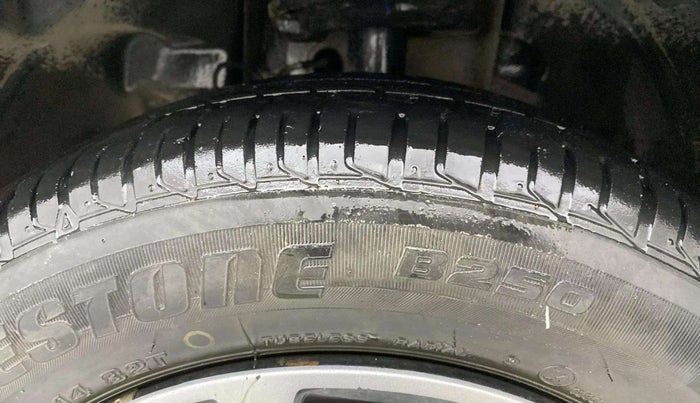 2022 Tata Tiago XT PETROL, CNG, Manual, 33,348 km, Left Front Tyre Tread
