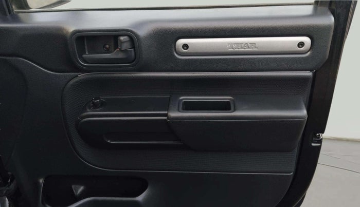 2022 Mahindra Thar LX HT PETROL 4WD MT, Petrol, Manual, 33,159 km, Driver Side Door Panels Control