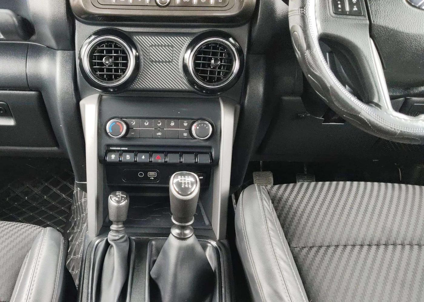 2022 Mahindra Thar LX HT PETROL 4WD MT, Petrol, Manual, 33,159 km, Air Conditioner