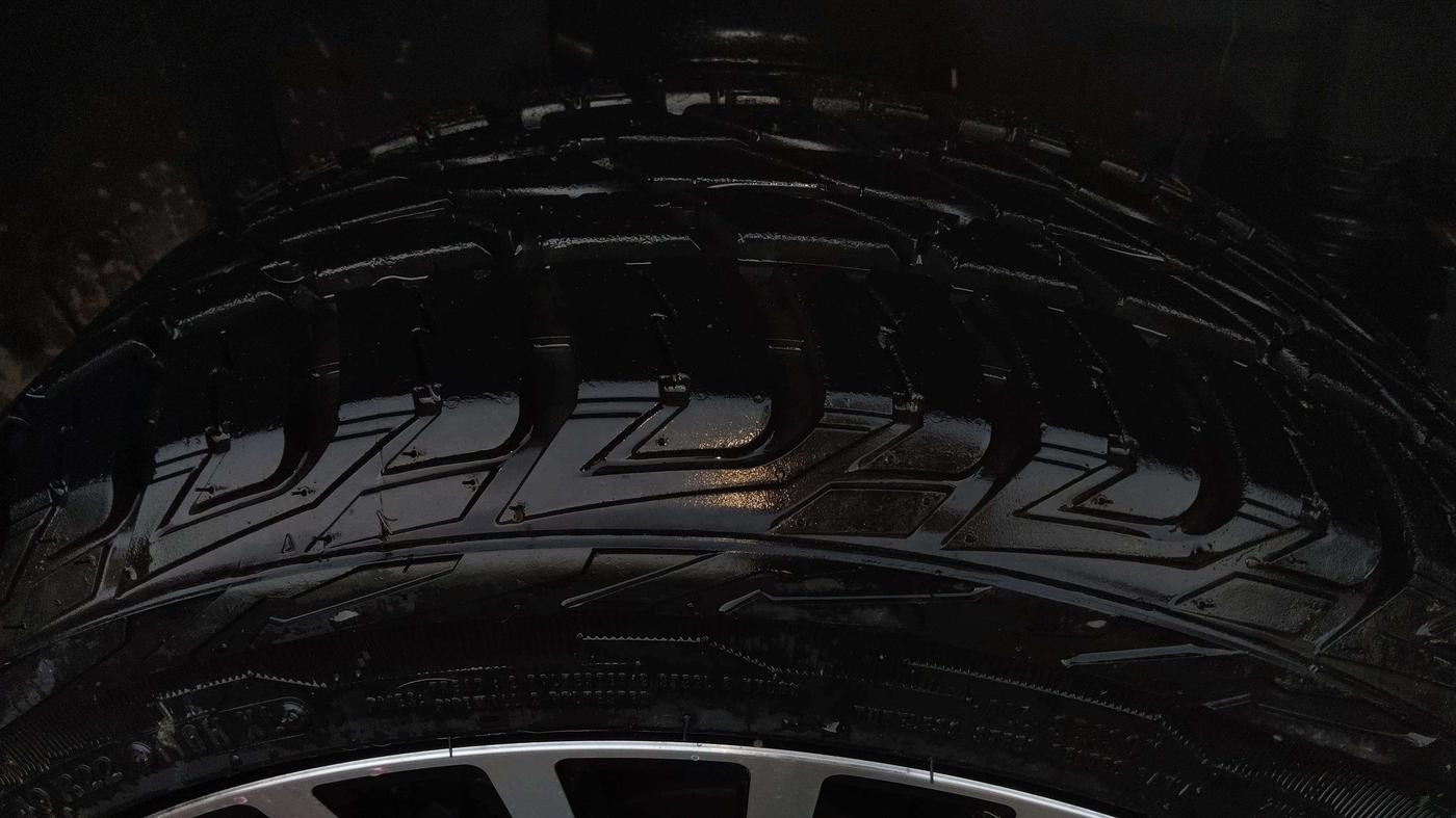 2022 Mahindra Thar LX HT PETROL 4WD MT, Petrol, Manual, 33,159 km, Right Front Tyre Tread
