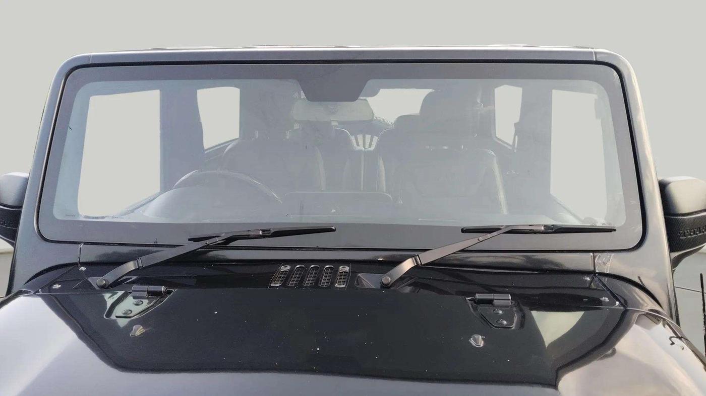 2022 Mahindra Thar LX HT PETROL 4WD MT, Petrol, Manual, 33,159 km, Front Windshield