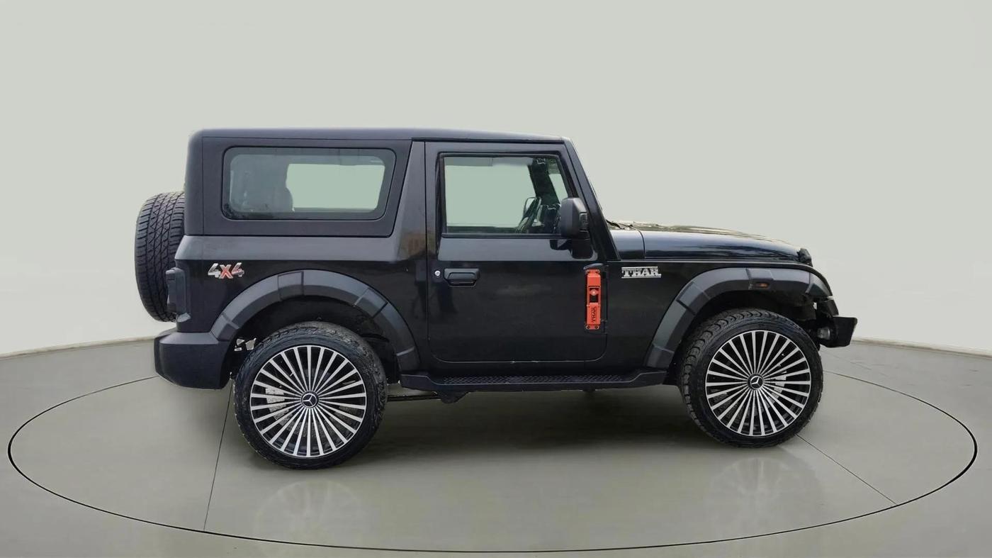 2022 Mahindra Thar LX HT PETROL 4WD MT, Petrol, Manual, 33,159 km, Right Side View
