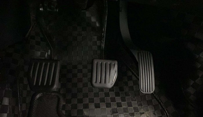 2022 Tata Harrier XZ PLUS 2.0L, Diesel, Manual, 87,204 km, Pedals