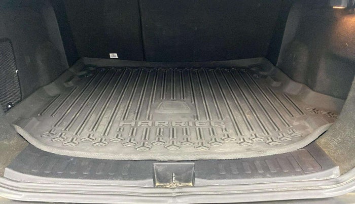 2022 Tata Harrier XZ PLUS 2.0L, Diesel, Manual, 87,204 km, Boot Inside