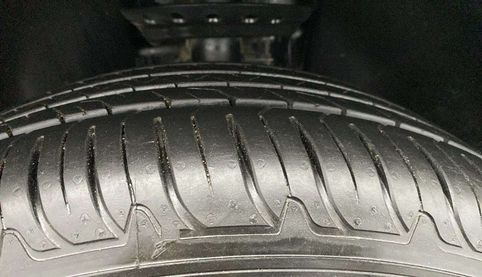 2022 Tata Harrier XZ PLUS 2.0L, Diesel, Manual, 87,204 km, Left Front Tyre Tread