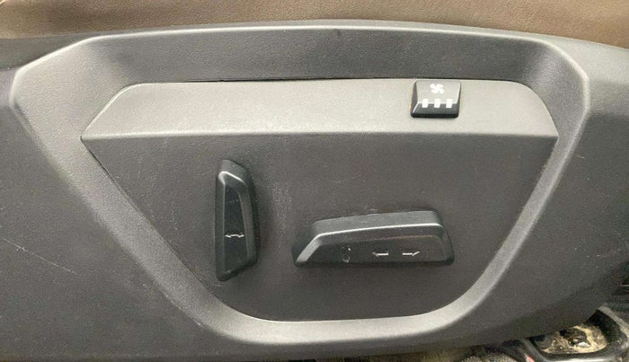 2022 Tata Harrier XZ PLUS 2.0L, Diesel, Manual, 87,204 km, Driver Side Adjustment Panel