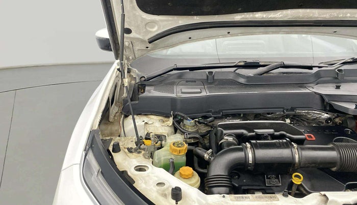 2022 Tata Harrier XZ PLUS 2.0L, Diesel, Manual, 87,204 km, Engine View - Right