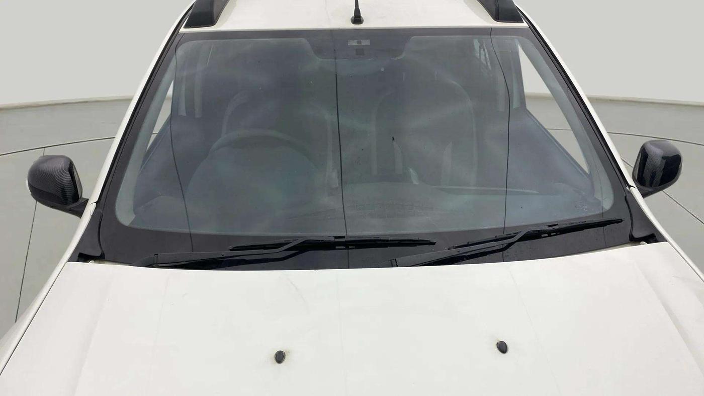 2017 Renault Duster 85 PS RXS MT DIESEL, Diesel, Manual, 39,131 km, Front Windshield
