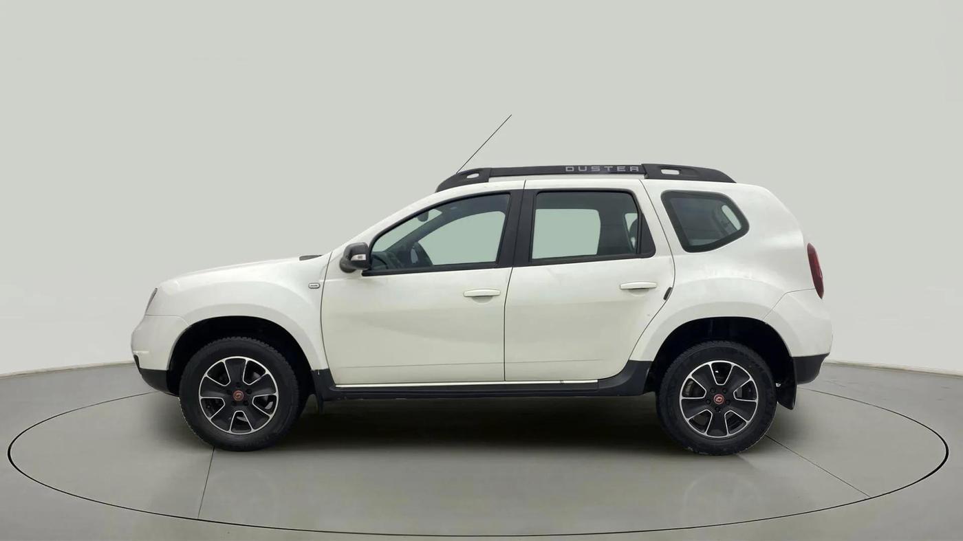 2017 Renault Duster 85 PS RXS MT DIESEL, Diesel, Manual, 39,131 km, Left Side