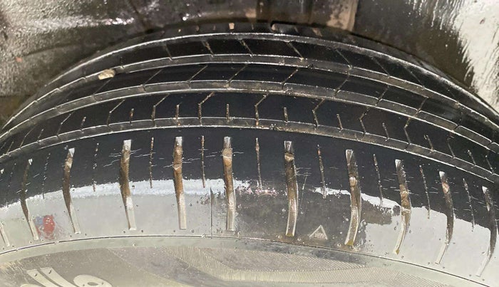 2021 Tata PUNCH CREATIVE  1.2 RTN DUAL TONE, Petrol, Manual, 23,562 km, Left Rear Tyre Tread