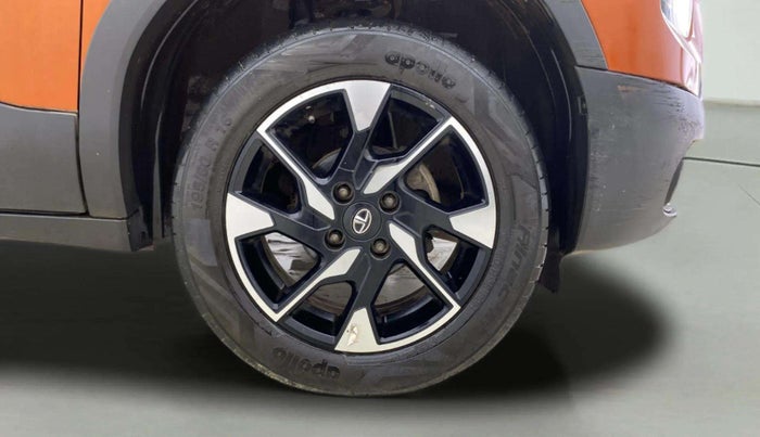 2021 Tata PUNCH CREATIVE  1.2 RTN DUAL TONE, Petrol, Manual, 23,562 km, Right Front Wheel