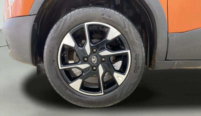 2021 Tata PUNCH CREATIVE  1.2 RTN DUAL TONE, Petrol, Manual, 23,562 km, Left Front Wheel