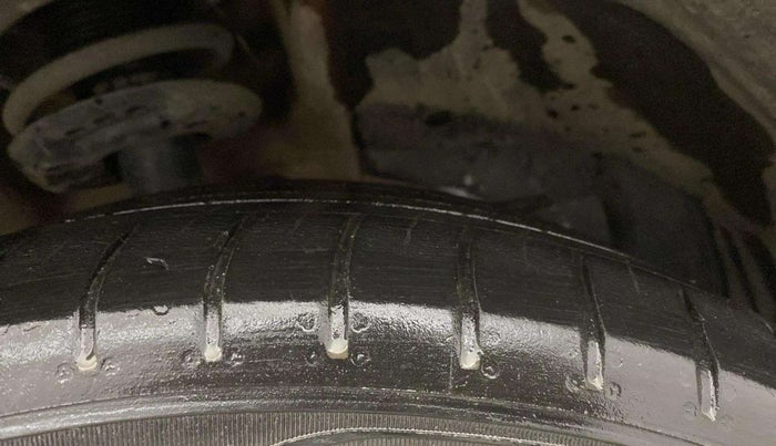 2021 MG HECTOR PLUS SELECT 2.0 DIESEL TURBO MT 7-STR, Diesel, Manual, 45,767 km, Right Front Tyre Tread