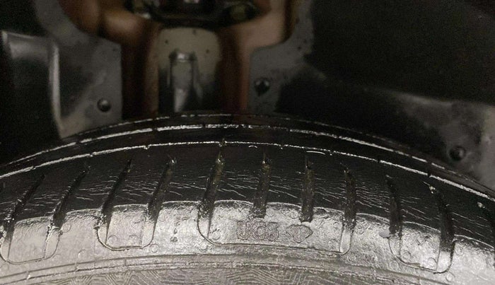2021 MG HECTOR PLUS SELECT 2.0 DIESEL TURBO MT 7-STR, Diesel, Manual, 45,767 km, Right Rear Tyre Tread