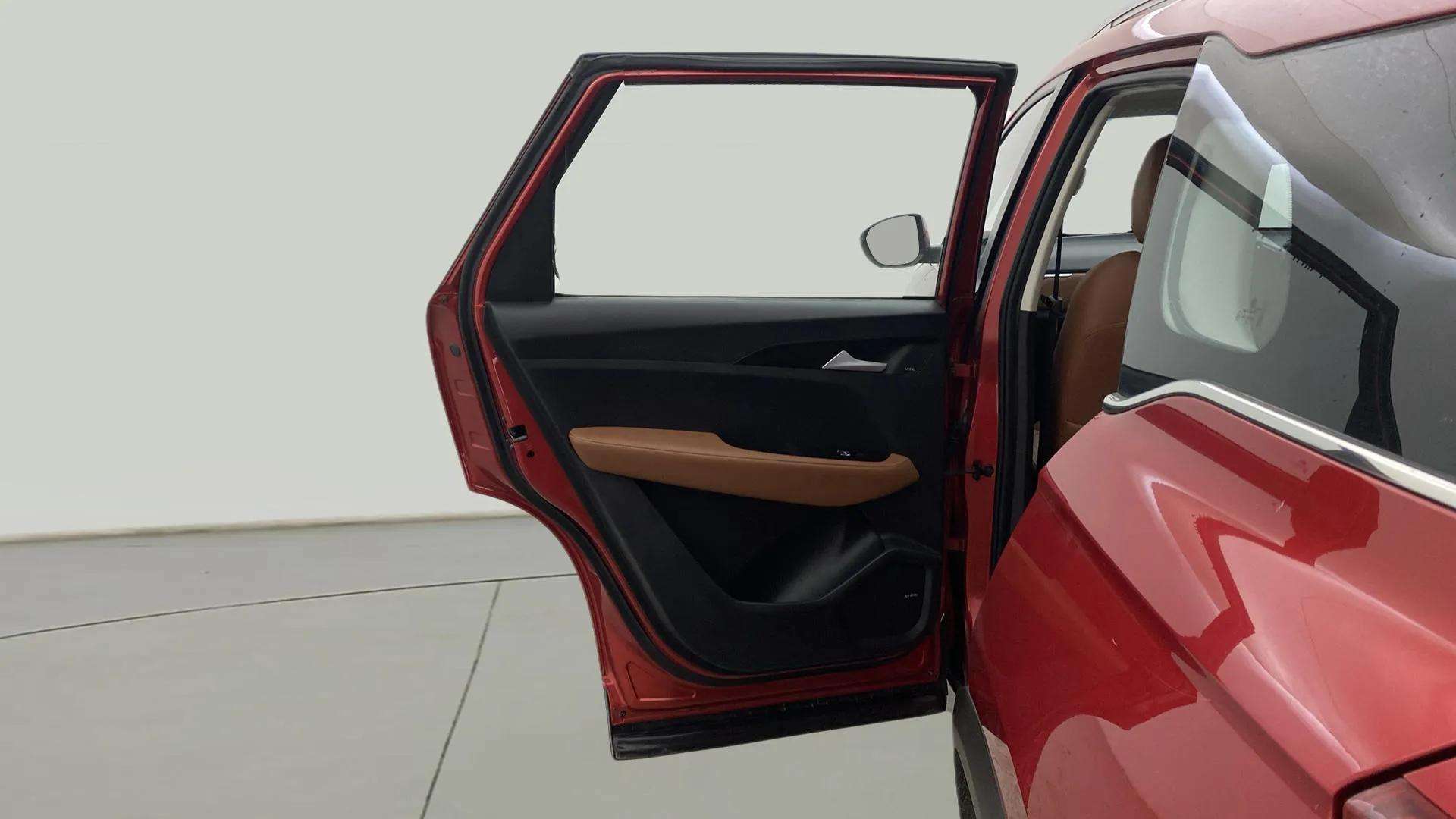 LHS-Rear-Door-Open