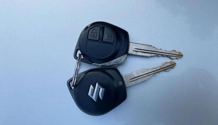 2015 Maruti Wagon R 1.0 VXI, Petrol, Manual, 39,825 km, Key Close Up