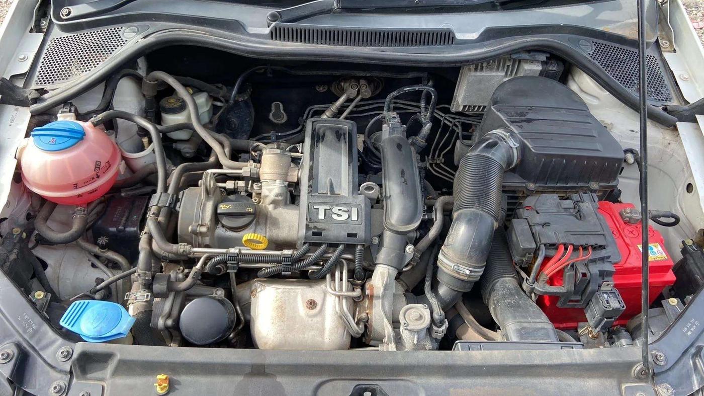2016 Volkswagen Polo GT TSI AT, Petrol, Automatic, 1,10,755 km, Open Bonet