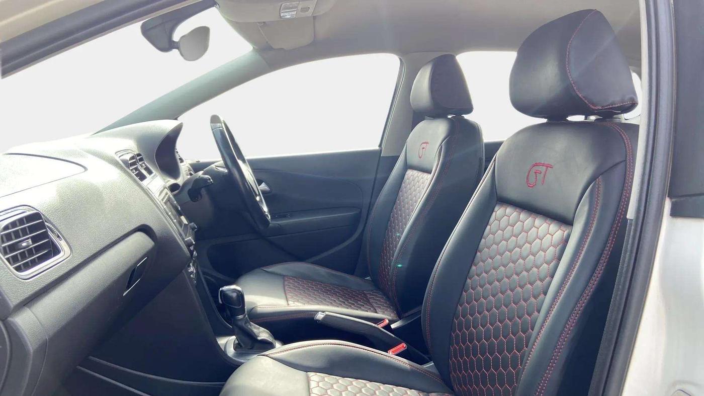 2016 Volkswagen Polo GT TSI AT, Petrol, Automatic, 1,10,755 km, Right Side Front Door Cabin