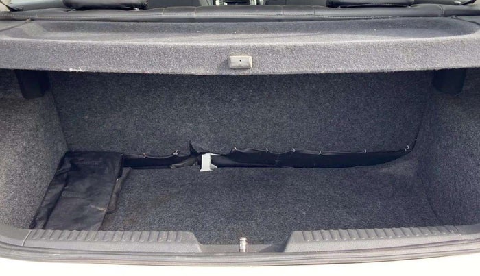 2016 Volkswagen Polo GT TSI AT, Petrol, Automatic, 1,10,656 km, Boot Inside